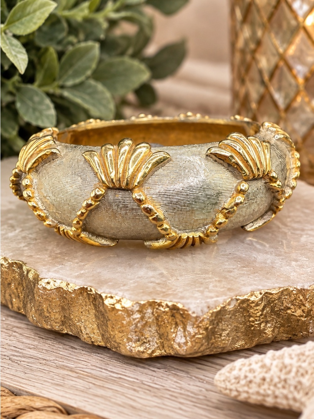 VINTAGE 1960’s KENNETH JAY LANE SATIN TWO TONE HINGED MOGUL CUFF BRACELET